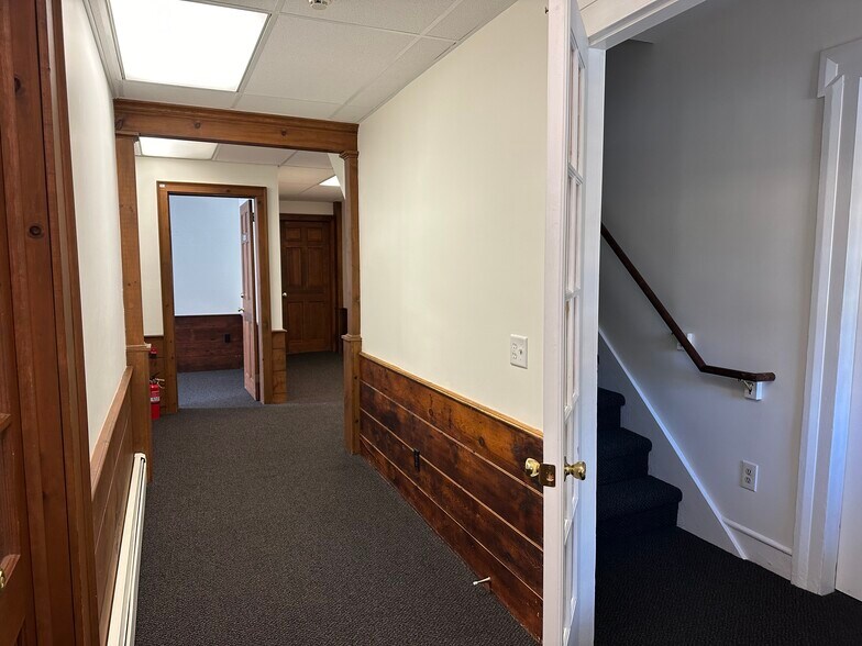 406 Main St, Great Barrington, MA à vendre - Photo intérieure - Image 3 de 30