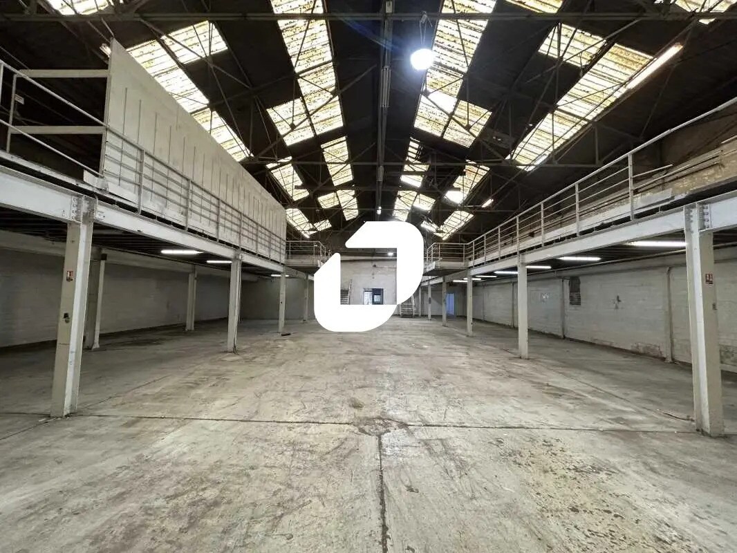 Flex in Aubervilliers for lease Building Photo- Image 1 of 8