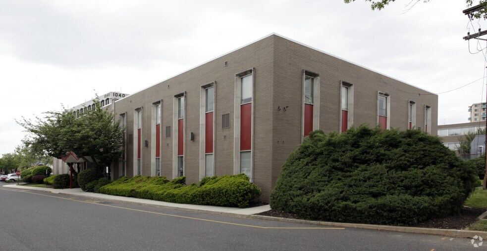 1020 Kings Hwy N, Cherry Hill, NJ à louer - Photo du bâtiment - Image 2 de 14