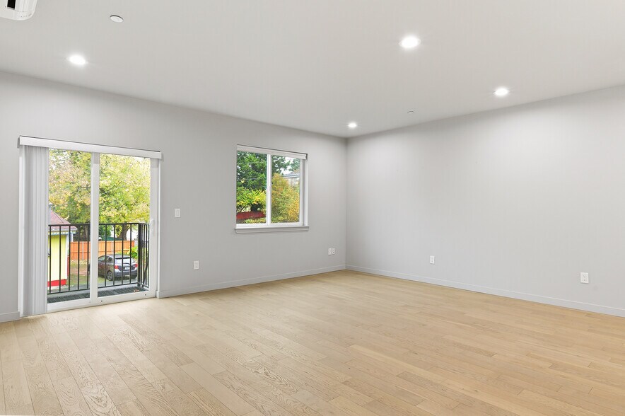 11825 59th Ave ave, Seattle, WA à vendre - Photo du bâtiment - Image 3 de 14