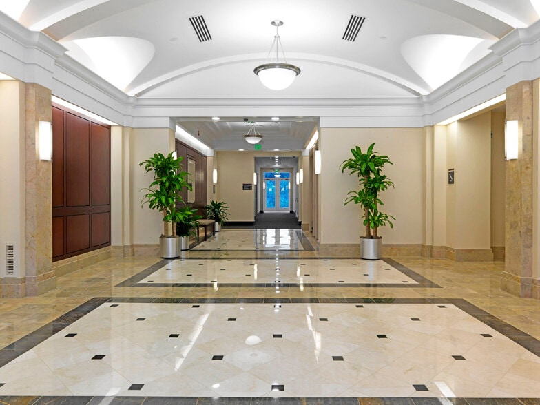 2800 Quarry Lake Dr, Baltimore, MD for lease - Lobby - Image 3 of 13