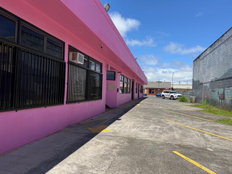 71-75 S Kamehameha Hwy, Wahiawa, HI à louer - Photo du bâtiment - Image 3 de 7