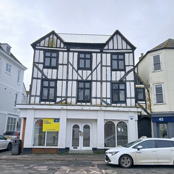 46-47 Market Sq, Bicester à louer - Photo du bâtiment - Image 3 de 4
