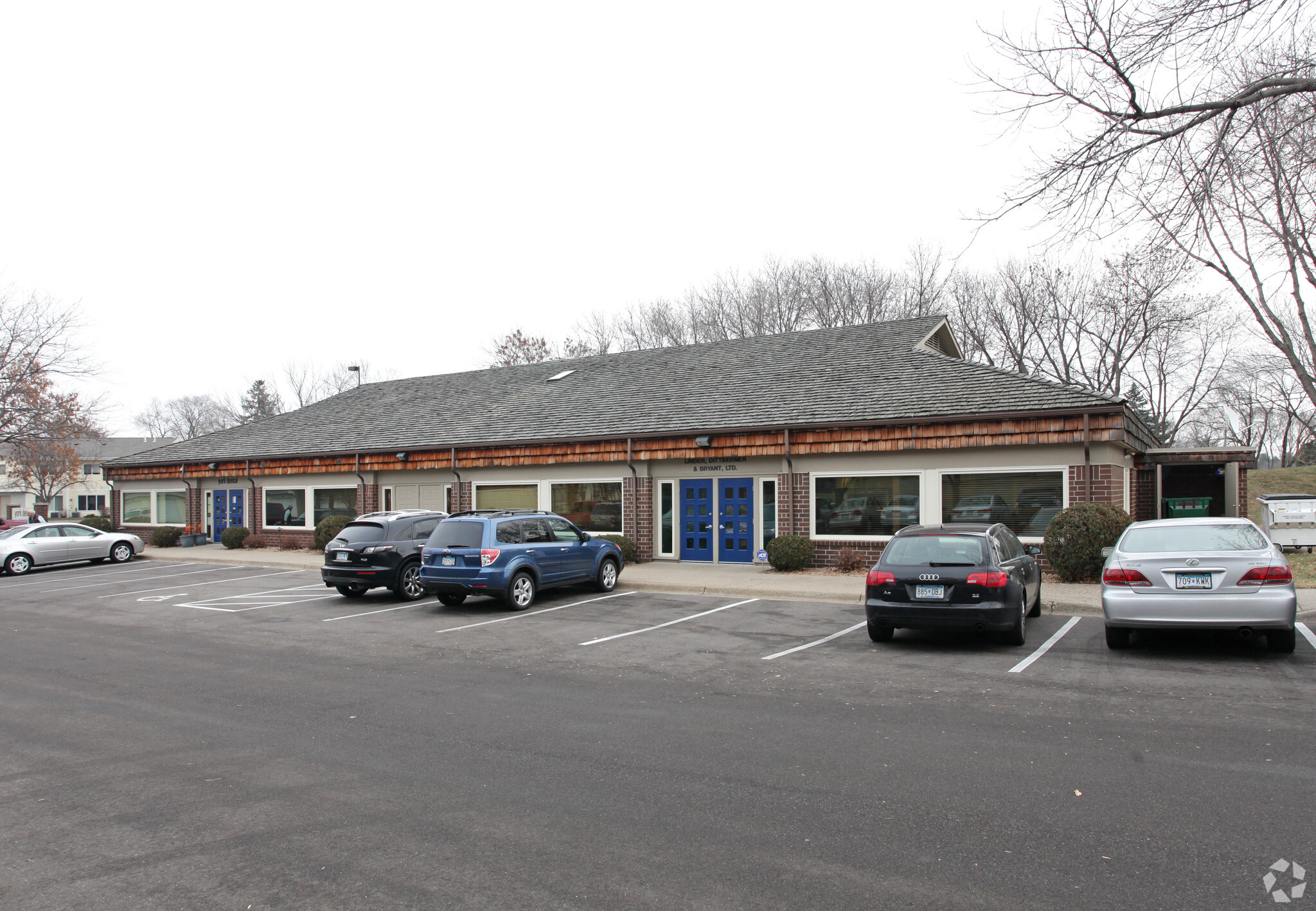 3205 W 76th St, Edina, MN for sale Primary Photo- Image 1 of 1