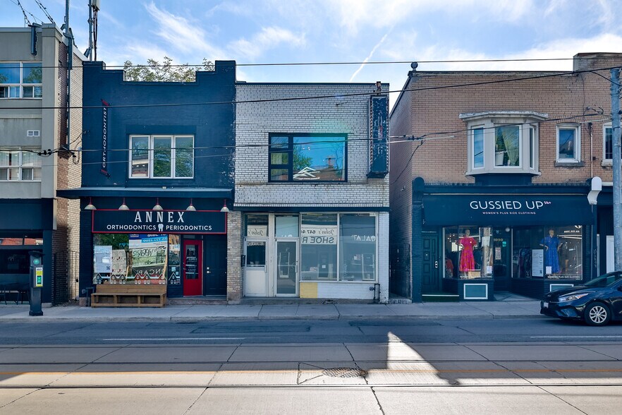 1088 Bathurst St, Toronto, ON à vendre - Photo du bâtiment - Image 1 de 1