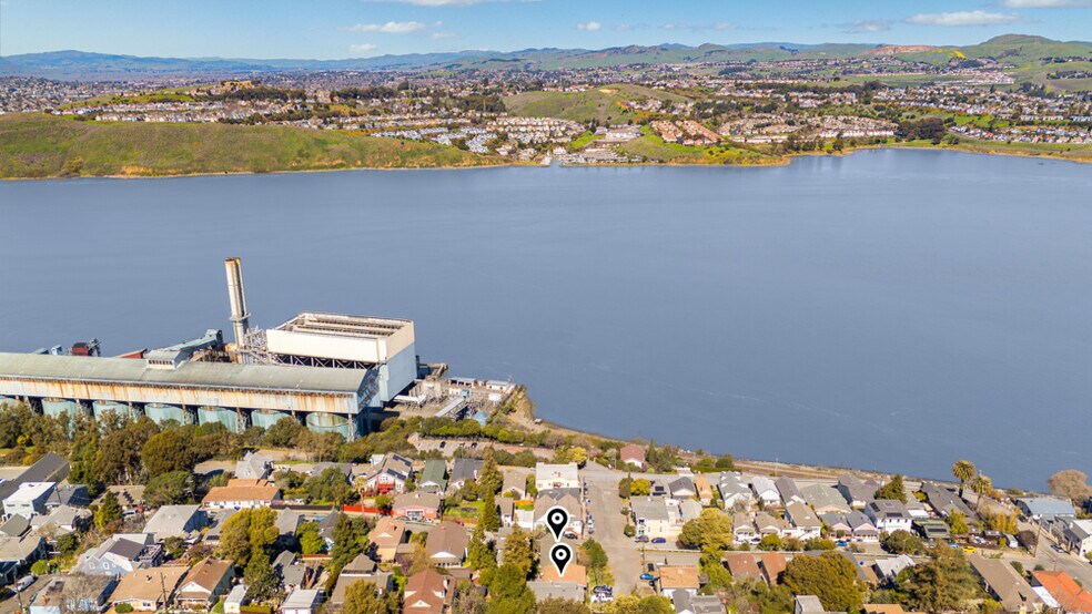 503 Winslow St, Crockett, CA à vendre - Photo du bâtiment - Image 2 de 32