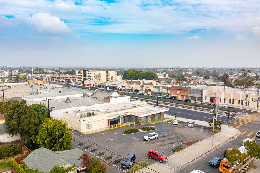 5471 Crenshaw Blvd, Los Angeles, CA for sale - Building Photo - Image 2 of 7