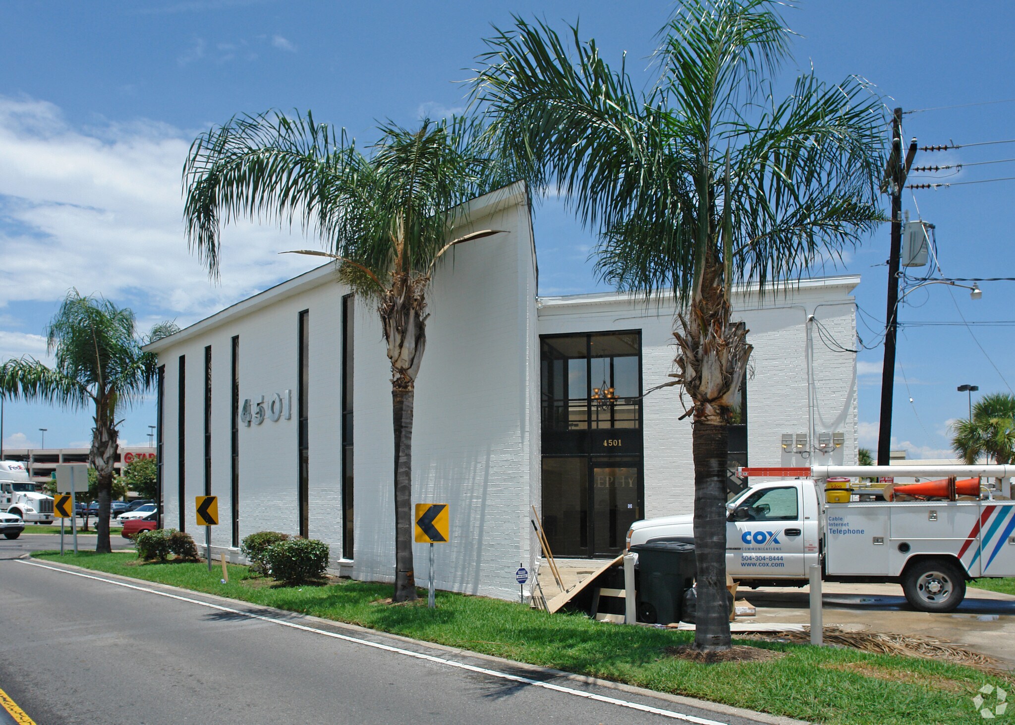4501 N I 10 Service Rd W, Metairie, LA for lease Primary Photo- Image 1 of 4