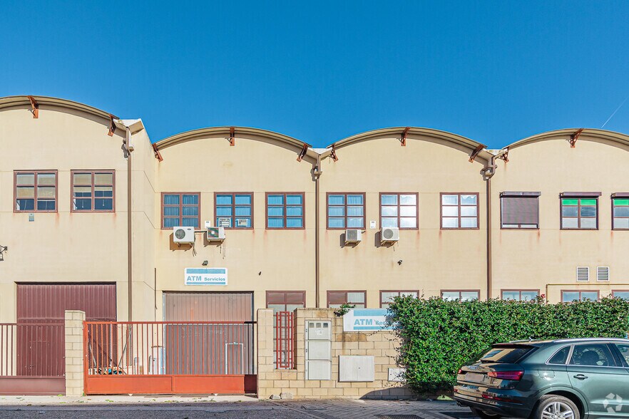 Calle Meridiano, 40, Torrejón de Ardoz, Madrid for sale - Primary Photo - Image 1 of 2