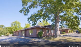 Plus de détails pour 608 35th Ave, Moline, IL - Bureau à vendre