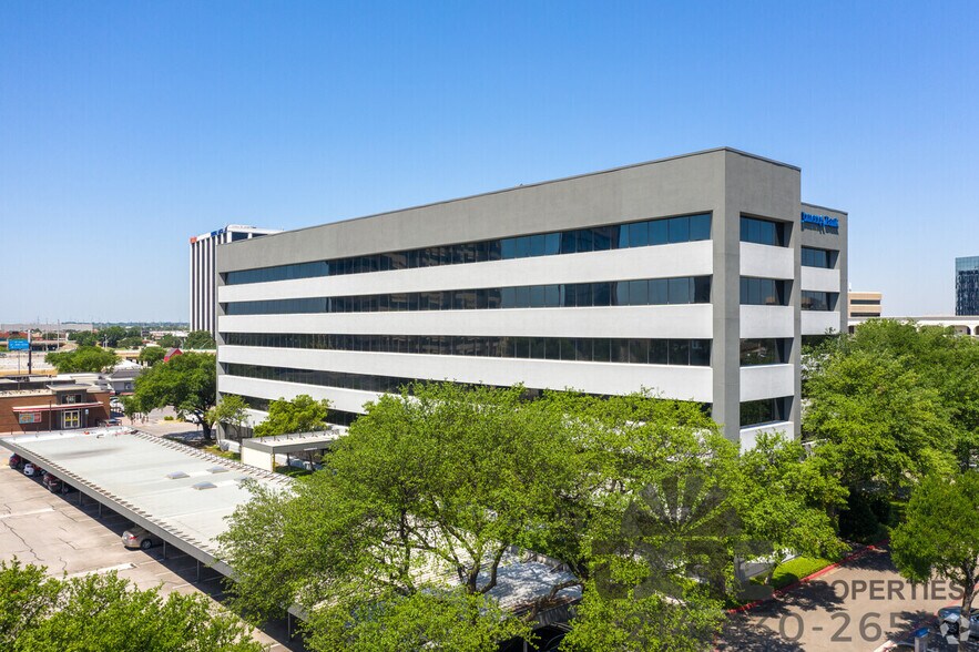 1250 W Mockingbird Ln, Dallas, TX à louer - Photo du bâtiment - Image 3 de 10