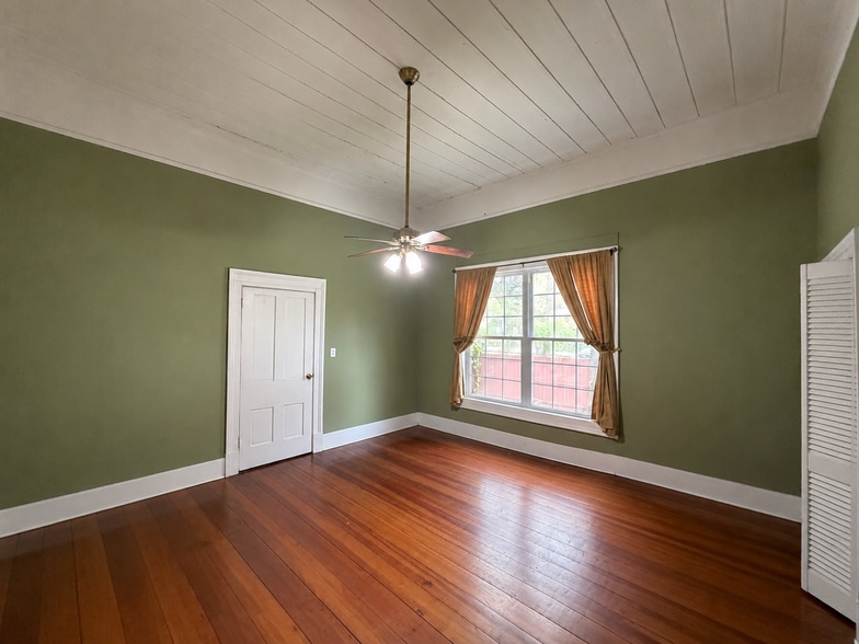 212 N Erwin St, Cartersville, GA for sale - Interior Photo - Image 3 of 4