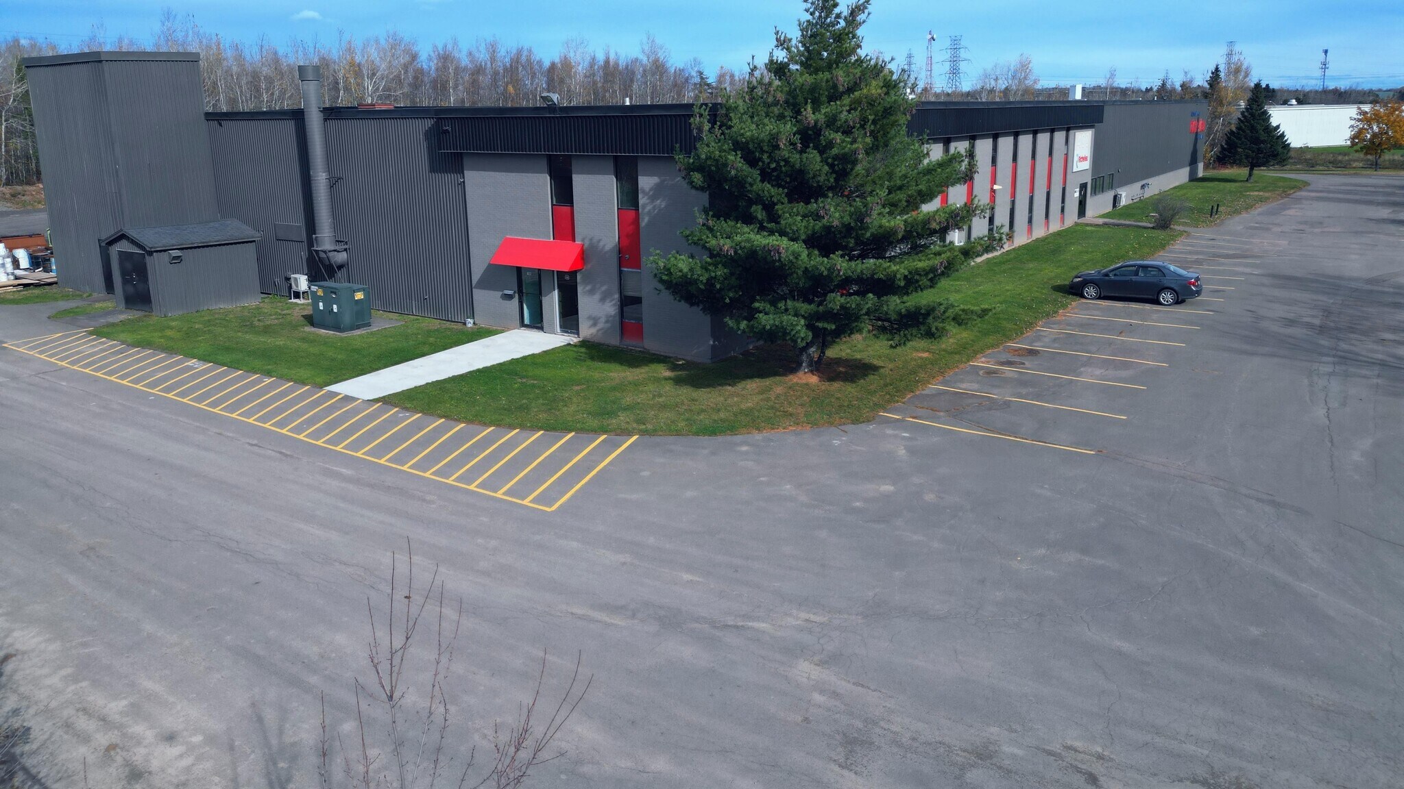 400 English Dr, Moncton, NB à louer Photo du bâtiment- Image 1 de 9
