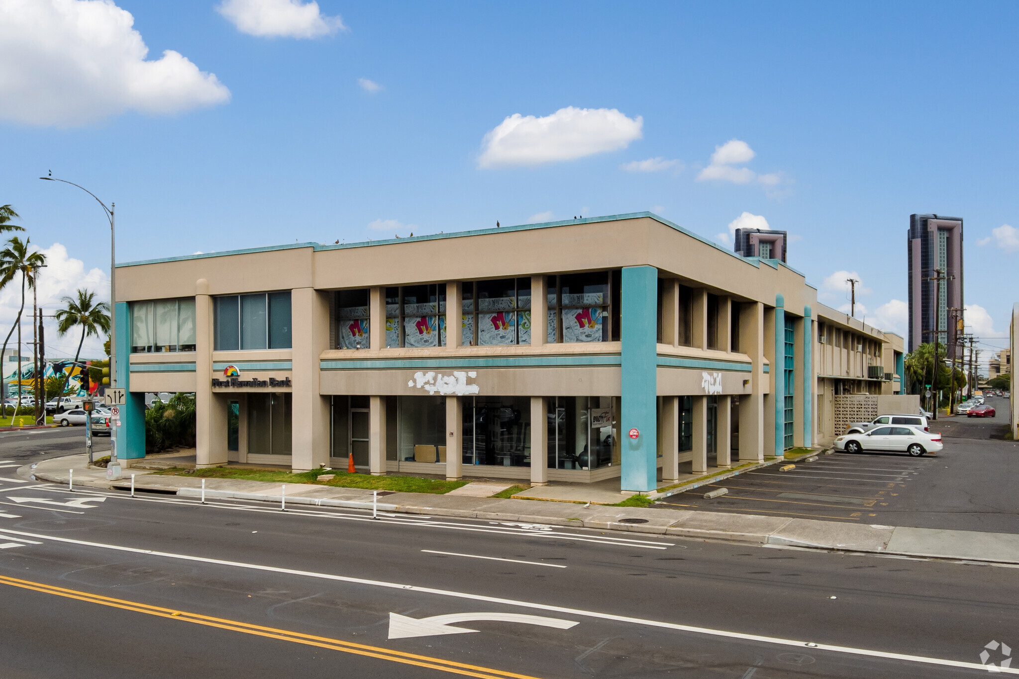 250 Ward Ave, Honolulu, HI à vendre Photo principale- Image 1 de 1