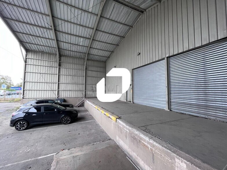 Flex in Seclin for lease - Building Photo - Image 3 of 7