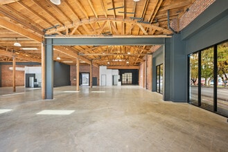 601 S Fairfax Ave, Los Angeles, CA for lease Interior Photo- Image 1 of 2