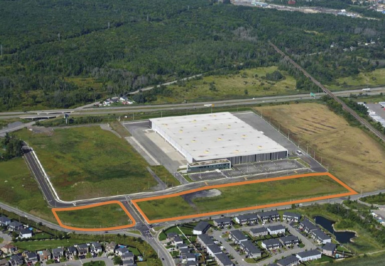 1357 Rte Harwood, Vaudreuil, QC for sale - Primary Photo - Image 1 of 3