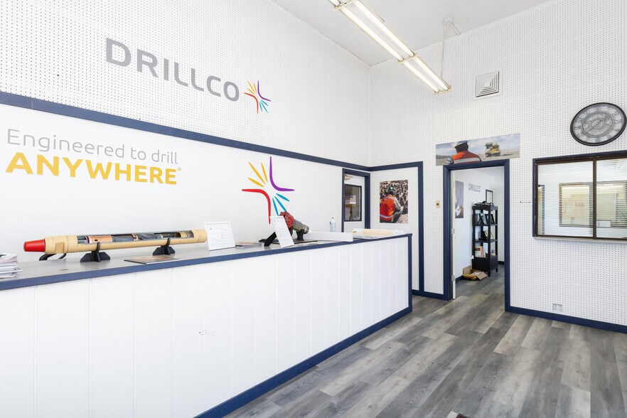 450 S 4th St, Elko, NV à louer - Photo du bâtiment - Image 2 de 27