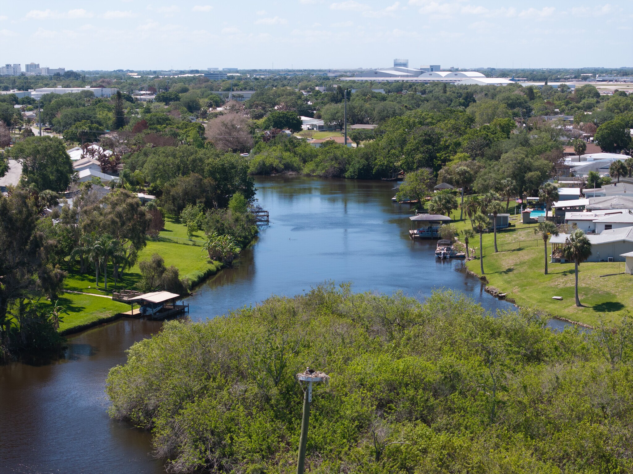589 Hillside Ct, Melbourne, FL à vendre Photo principale- Image 1 de 7