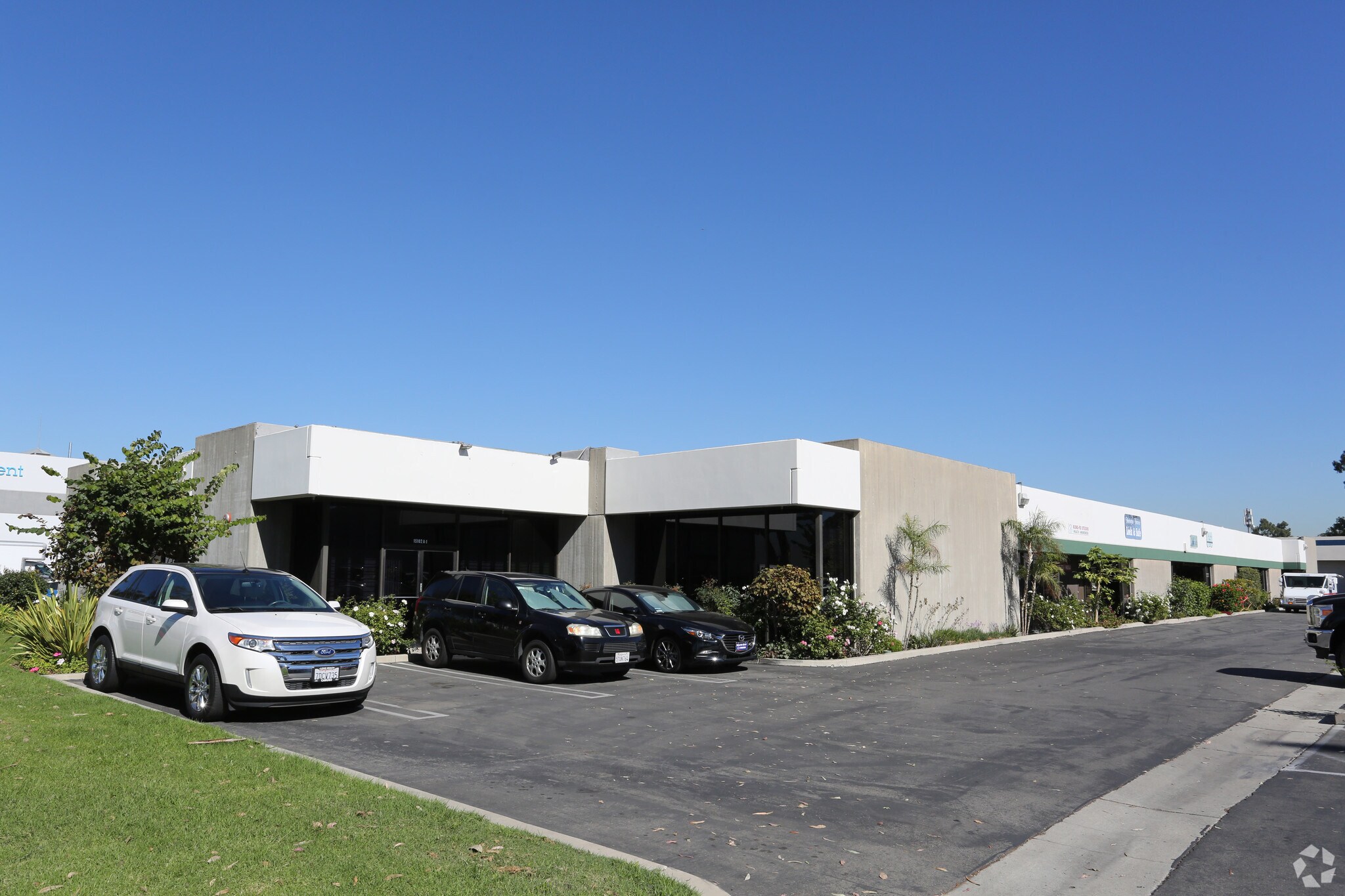15102 Bolsa Chica St, Huntington Beach, CA for lease Primary Photo- Image 1 of 11