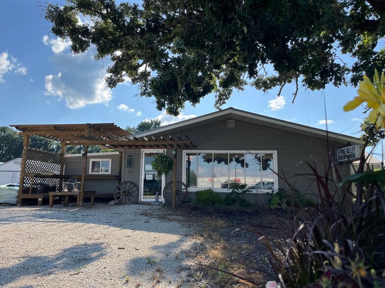 720 N Broadway St, Spring Valley, MN for sale - Building Photo - Image 2 of 15