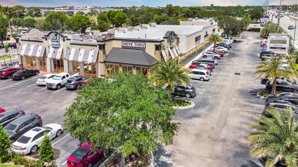 2750-2830 NW Federal Hwy, Stuart, FL à louer - Photo du bâtiment - Image 3 de 5