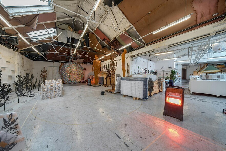11 Blackburn Rd, Londres à vendre - Photo du bâtiment - Image 3 de 16