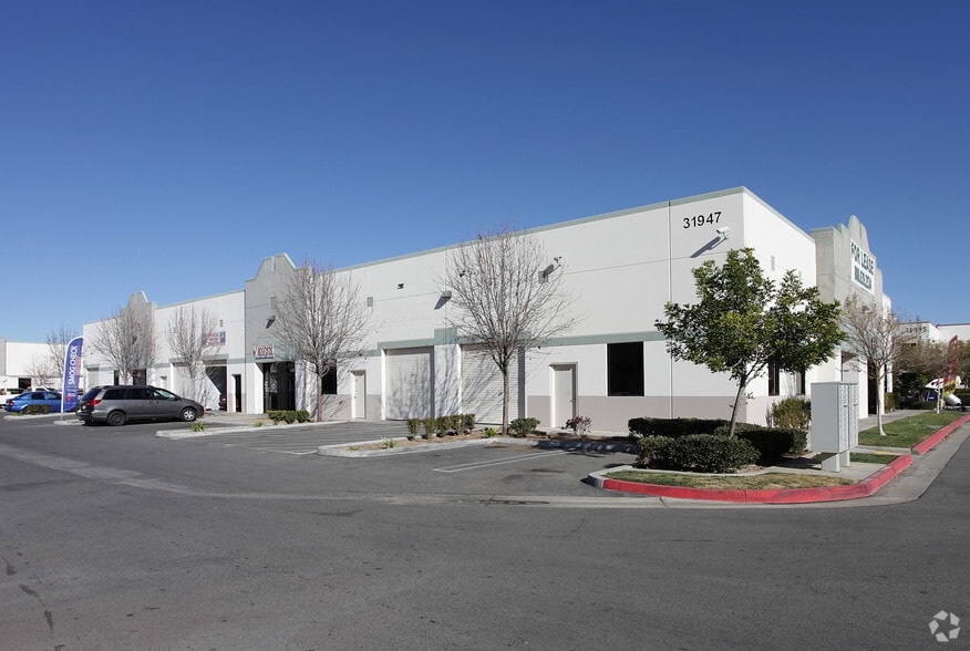 31947 Corydon Rd, Lake Elsinore, CA for lease - Building Photo - Image 2 of 8