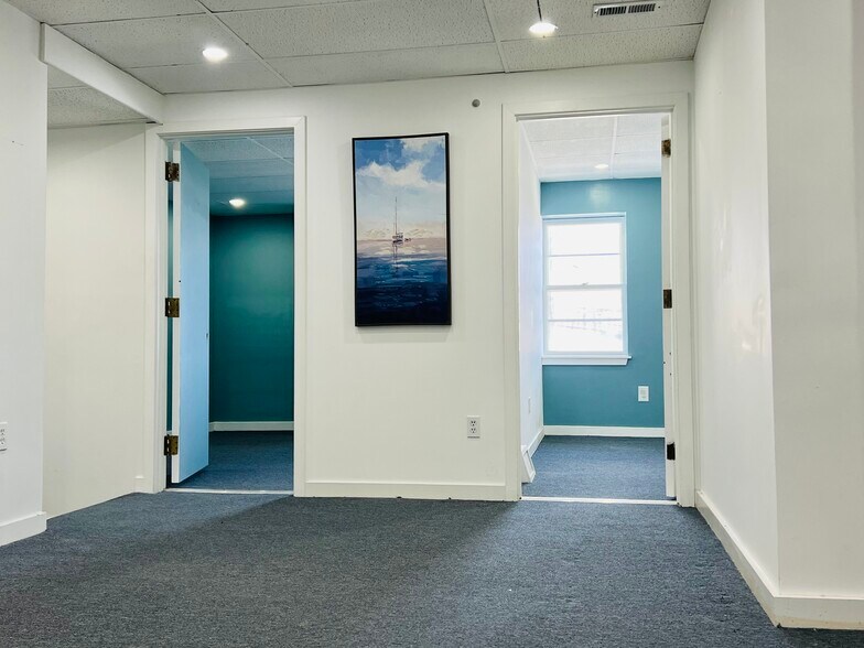 40 Darby Rd, Paoli, PA for lease - Interior Photo - Image 2 of 14