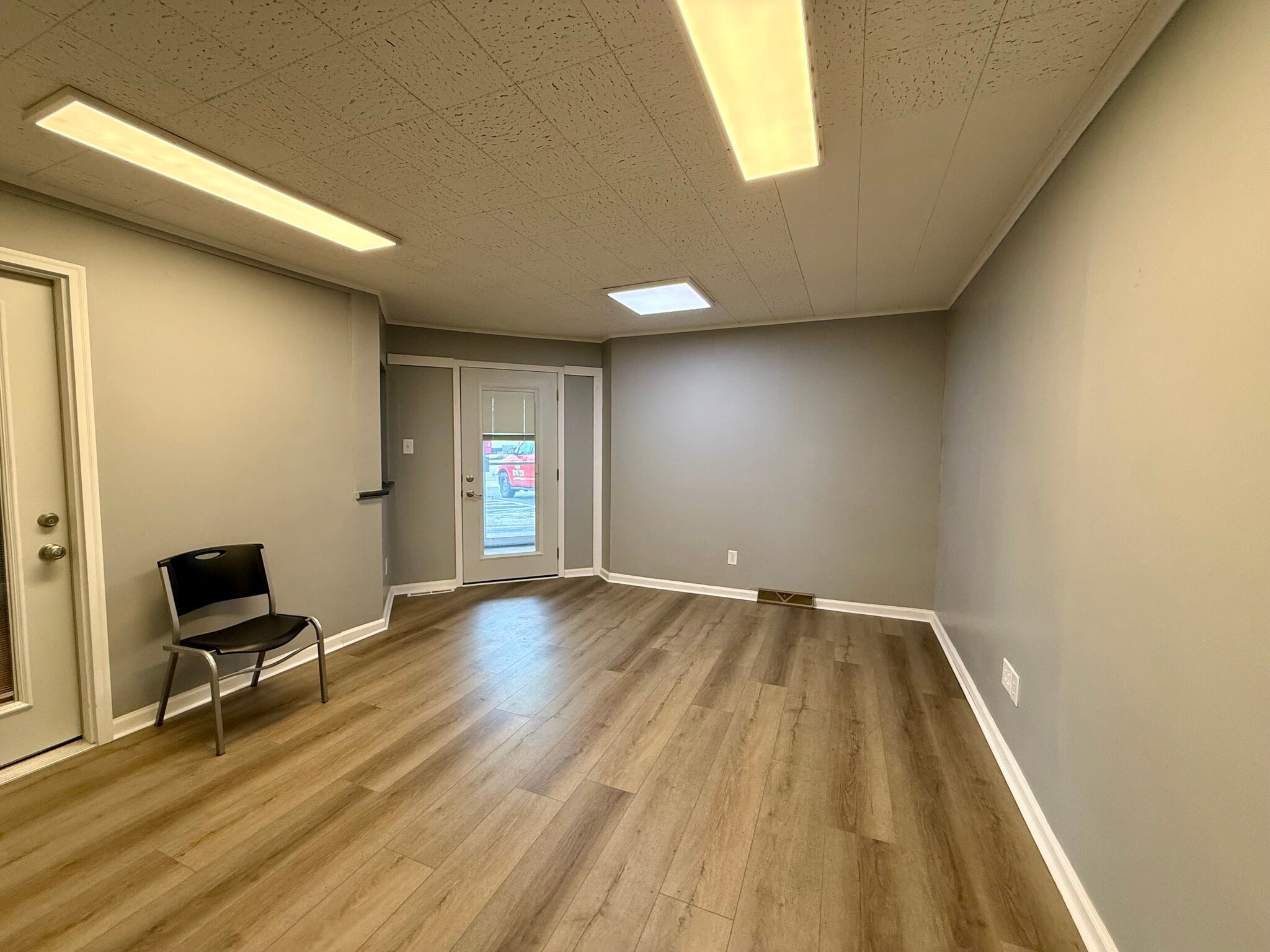 2360 N National Rd, Columbus, IN for lease Interior Photo- Image 1 of 7