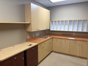 8649 Ellard Dr, Alpharetta, GA for lease Interior Photo- Image 2 of 6