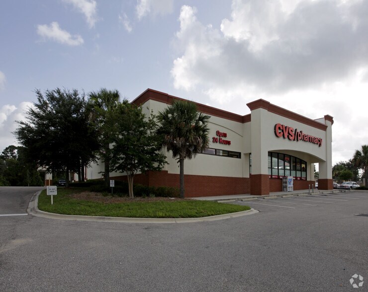 1820 Cheney Hwy, Titusville, FL à vendre - Photo du bâtiment - Image 2 de 2