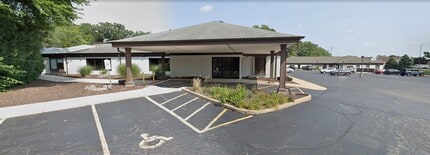 2210 Dean St, St Charles, IL for lease Building Photo- Image 2 of 6