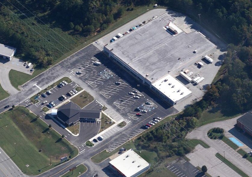 4972-4980 Highway 58, Chattanooga, TN à louer - Photo du bâtiment - Image 2 de 5