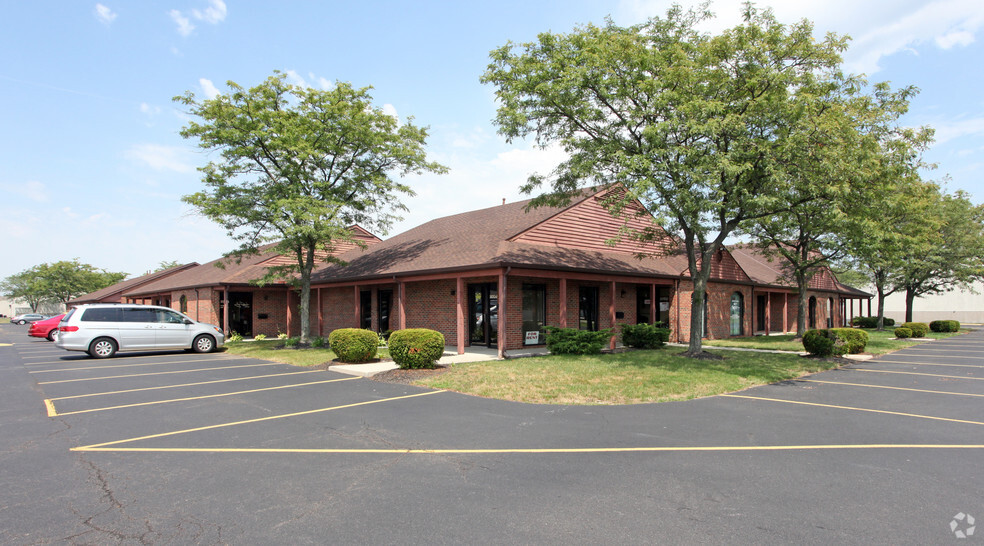 2688-2710 Billingsley Rd, Columbus, OH for lease - Primary Photo - Image 1 of 2