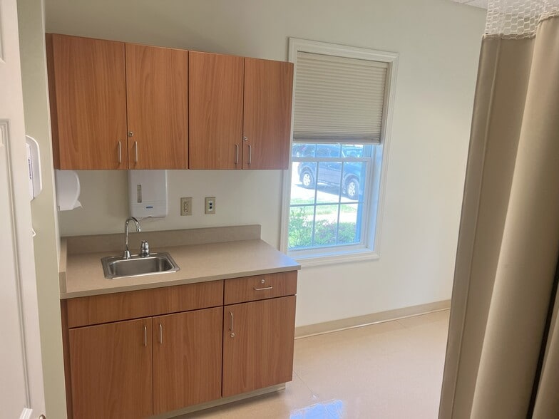 21 Liberty Dr, Hebron, CT à vendre - Photo intérieure - Image 2 de 19