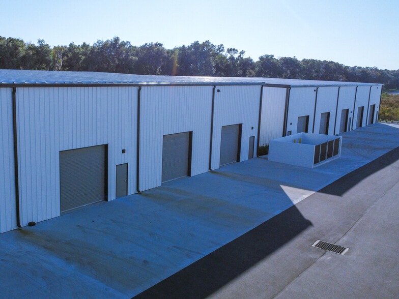 3950 NW 11th St, Ocala, FL à louer - Photo du bâtiment - Image 3 de 7