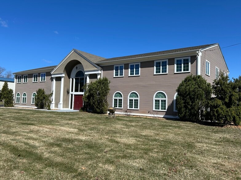 344 N Main St, Marlborough, CT for sale - Building Photo - Image 1 of 4