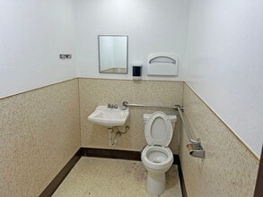 57 Barham Ave, Santa Rosa, CA for lease Interior Photo- Image 2 of 13