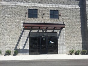 426 E 1750 N, Vineyard, UT for lease Interior Photo- Image 2 of 5