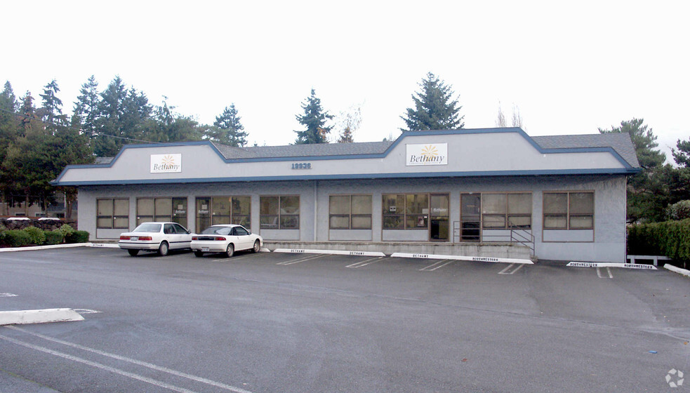 19936 Ballinger Way NE, Shoreline, WA for lease - Building Photo - Image 2 of 5