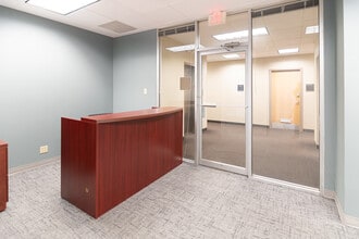 5105 Tollview Dr, Rolling Meadows, IL for lease Interior Photo- Image 2 of 6