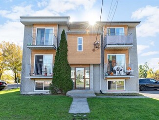 More details for 700 Rue Du Boisé, Saint-jerome, QC - Multifamily for Sale