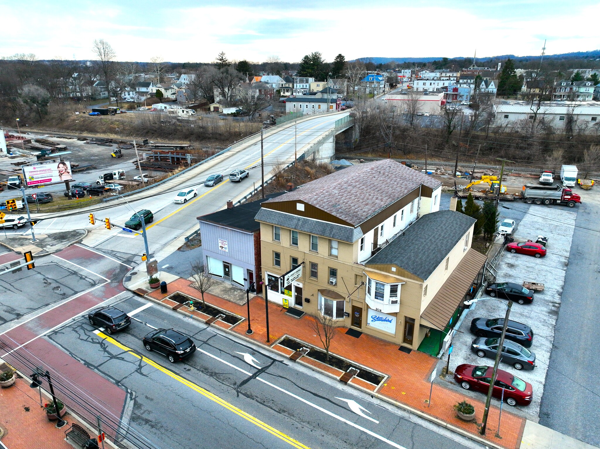 304-314 Market St, Lemoyne, PA for sale Primary Photo- Image 1 of 24