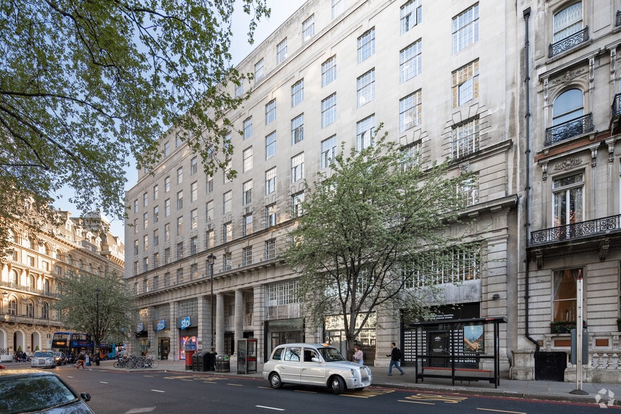 52 Grosvenor Gdns, London for lease - Building Photo - Image 3 of 43