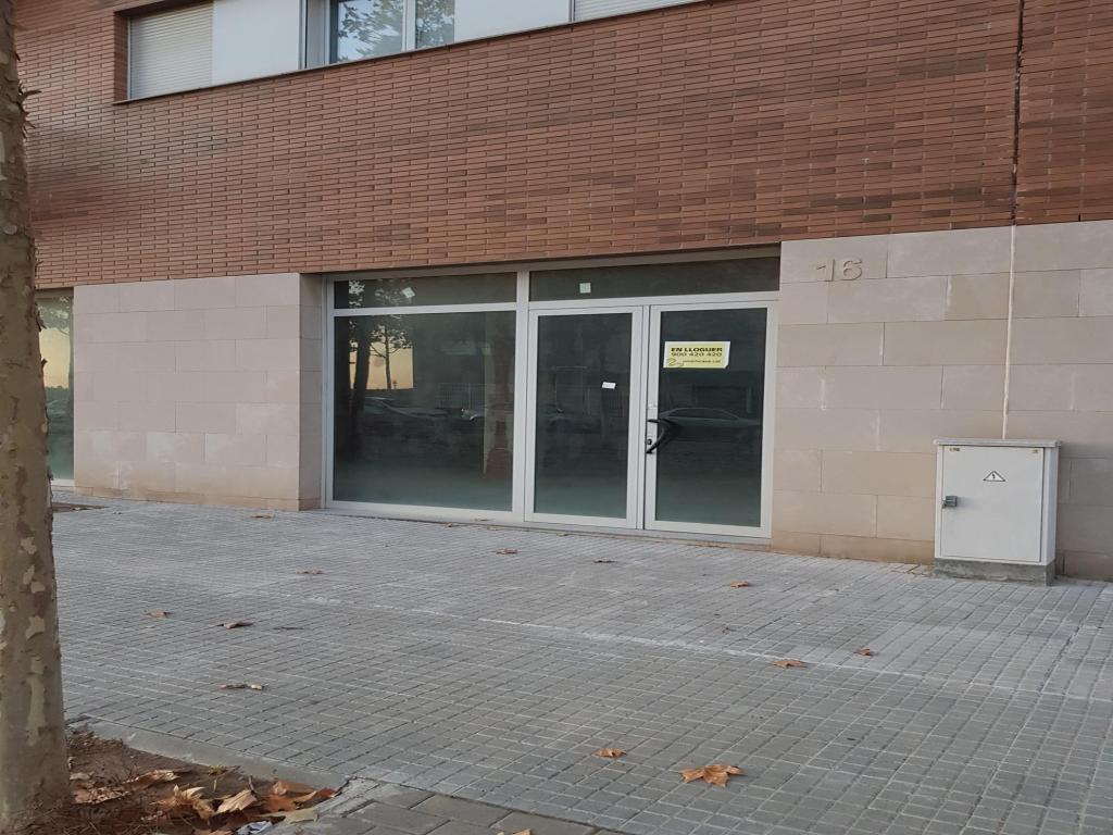 Immeuble residentiel dans Santa Margarida i els Monjos, Barcelona à vendre Photo principale- Image 1 de 3