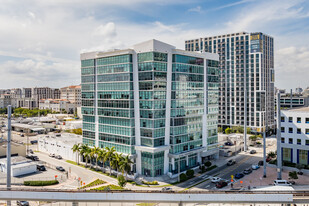 Miami Green Building - Convenience Store