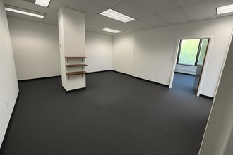 35 E Grassy Sprain Rd, Yonkers, NY à louer Photo intérieure- Image 1 de 3