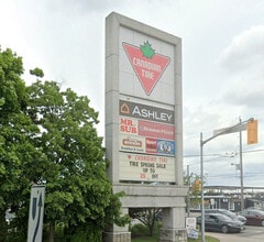 1602-1608 The Queensway, Toronto, ON à louer Photo du bâtiment- Image 2 de 5