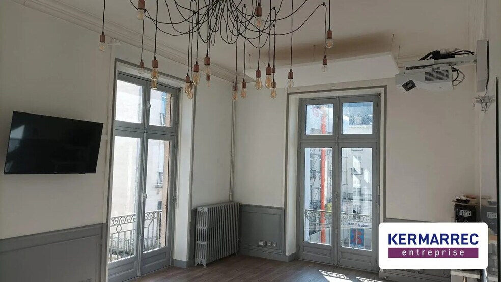 Bureau dans Nantes à louer - Photo du bâtiment - Image 2 de 10